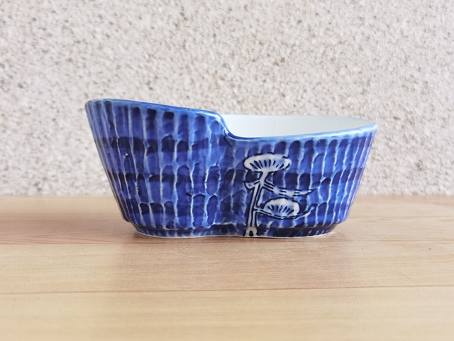 古玩陶瓷出口創匯期青花碗拍賣,當前價格198元
