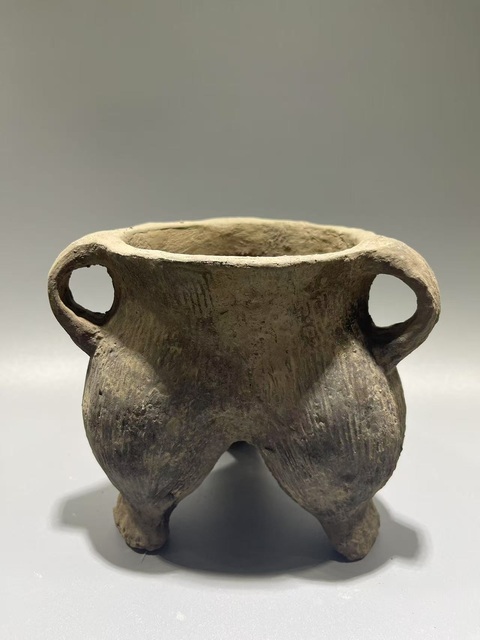 古玩陶瓷夏商·三足鬲真品鑒賞圖