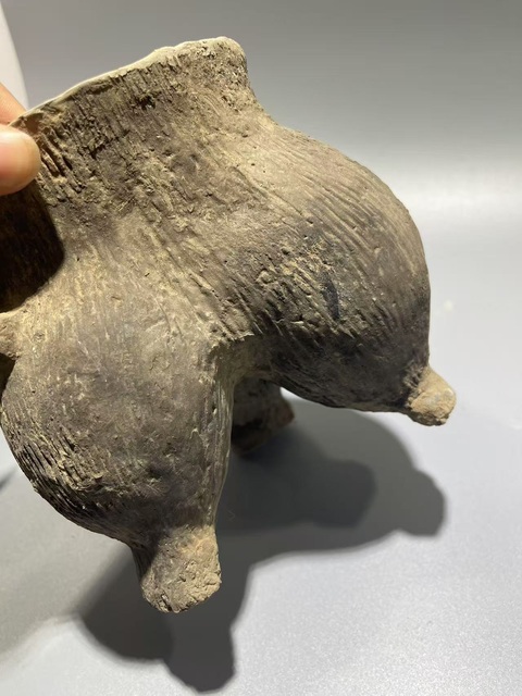 古玩陶瓷夏商·三足鬲真品鑒賞圖