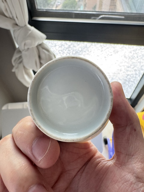 古玩陶瓷獅紋馬蹄杯真品鑒賞圖