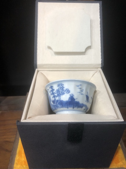 古玩陶瓷青花杯真品鑒賞圖