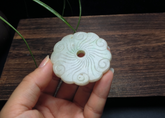 古玩玉器翡翠雕“花卉璧”真品鑒賞圖