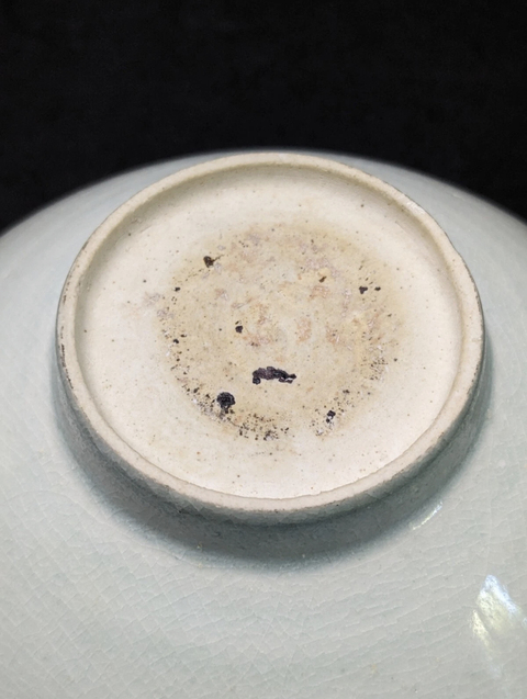 古玩陶瓷刻花蓖紋碗真品鑒賞圖