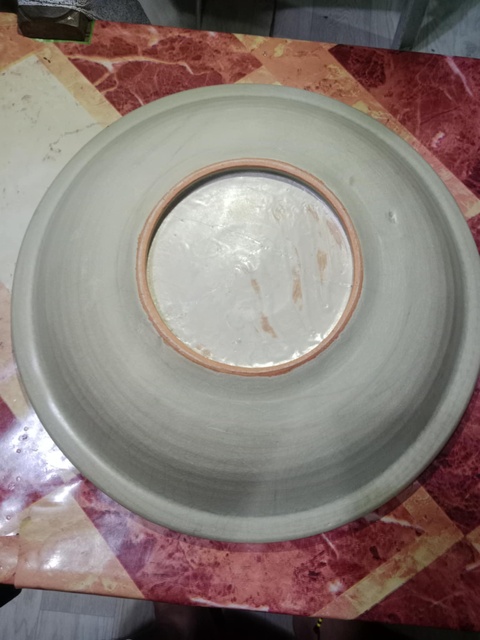 古玩陶瓷龍泉青瓷刻花盤真品鑒賞圖