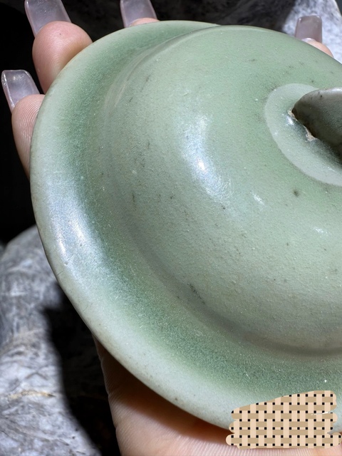 古玩陶瓷龍泉青瓷蓋真品鑒賞圖