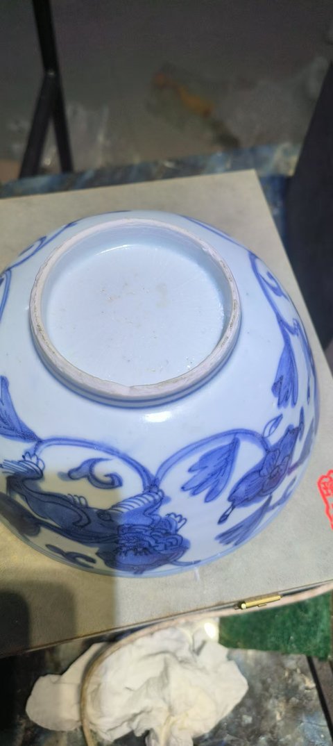 古玩陶瓷青花獅子穿花圖茶碗真品鑒賞圖
