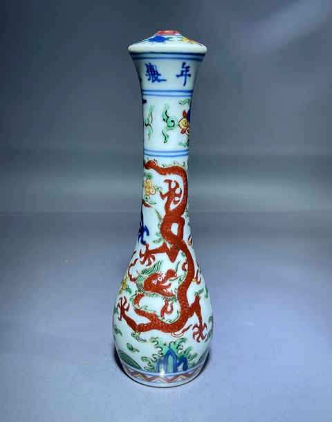 古玩陶瓷青花五彩龍紋筆桿真品鑒賞圖