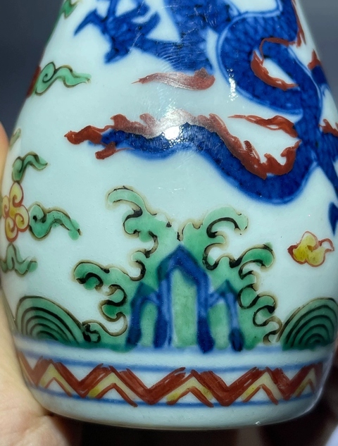 古玩陶瓷青花五彩龍紋筆桿真品鑒賞圖