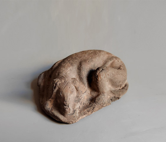 古玩陶瓷漢代臥姿陶犬拍賣,當前價格0元