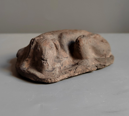 古玩陶瓷漢代臥姿陶犬拍賣,當前價格0元