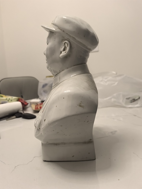 古玩陶瓷白釉主席造像真品鑒賞圖