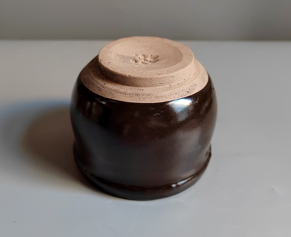 古玩陶瓷明代茶葉末釉小琴爐拍賣,當前價格0元
