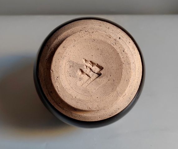古玩陶瓷明代茶葉末釉小琴爐拍賣,當前價格0元