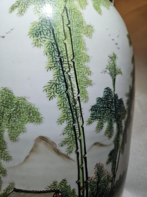 古玩陶瓷油粉彩山水人物撣瓶真品鑒賞圖