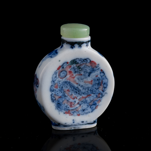 古玩陶瓷青花釉里紅人物故事紋鼻煙壺真品鑒賞圖