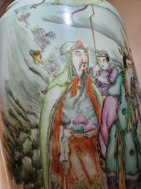 古玩陶瓷文王訪賢人物瓶真品鑒賞圖