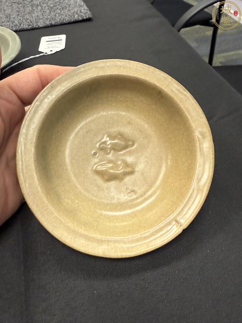 古玩陶瓷南宋龍泉窯雙魚洗真品鑒賞圖