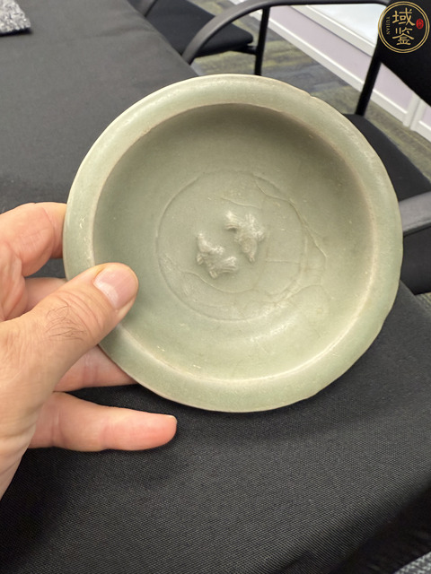 古玩陶瓷南宋龍泉窯雙魚洗真品鑒賞圖