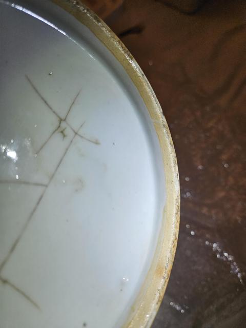古玩陶瓷粉彩花鳥紋冬瓜罐真品鑒賞圖