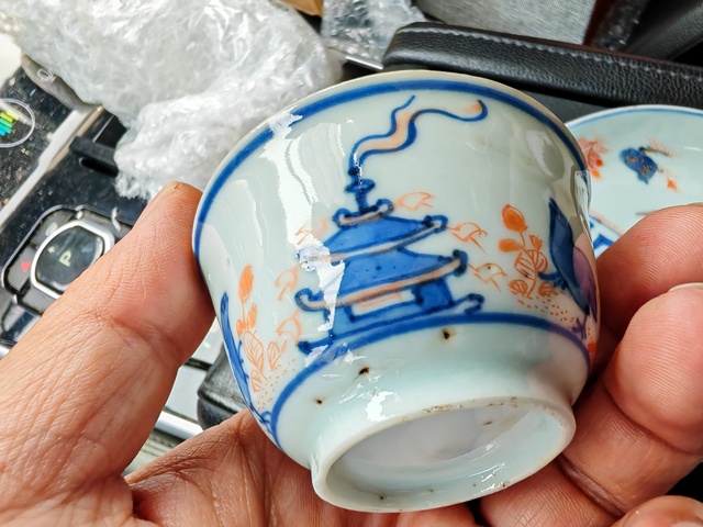 古玩陶瓷青花礬紅描金花鳥套杯真品鑒賞圖