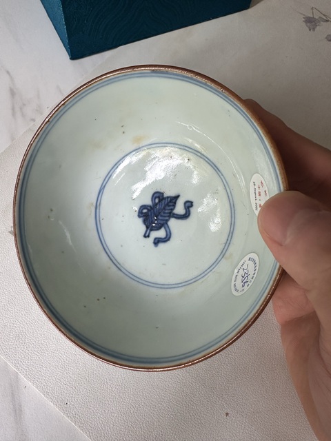 古玩陶瓷青花博古圖茶碗真品鑒賞圖