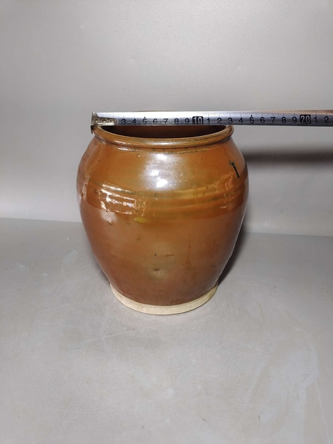 古玩陶瓷紫金釉罐真品鑒賞圖