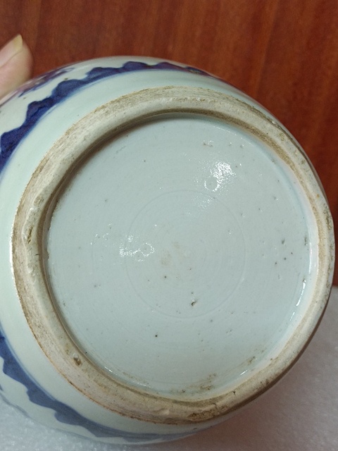 古玩陶瓷花卉紋青花罐真品鑒賞圖