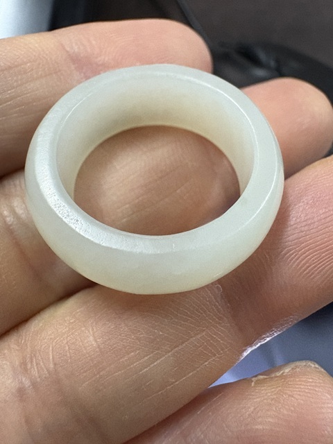 古玩玉器戒指真品鑒賞圖