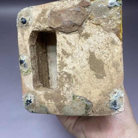 古玩陶瓷明代·素三彩貢器（轎子）拍賣，當前價格368元