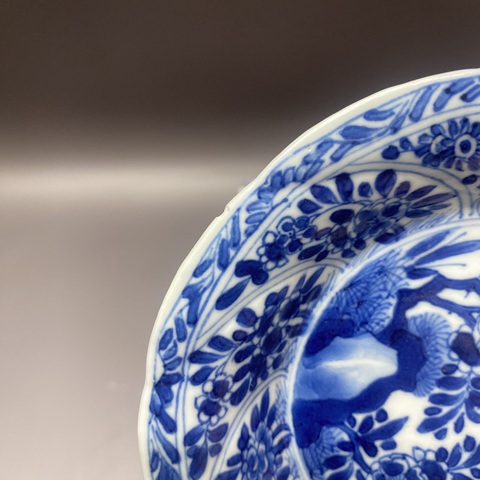 古玩陶瓷花蝶紋青花杯盤真品鑒賞圖