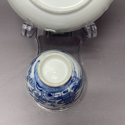 古玩陶瓷樓臺亭閣山水紋青花盤杯真品鑒賞圖
