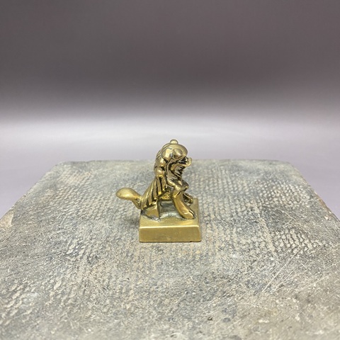 古玩陶瓷獅扭印章真品鑒賞圖