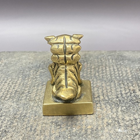 古玩陶瓷獅扭印章真品鑒賞圖