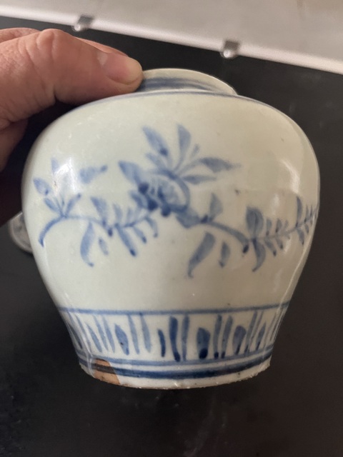 古玩陶瓷明中期折枝花卉紋青花蓋罐真品鑒賞圖