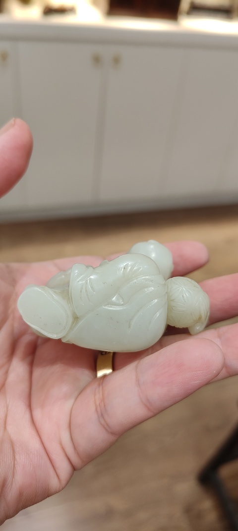 古玩玉器和田玉雕“蹴鞠童子”真品鑒賞圖