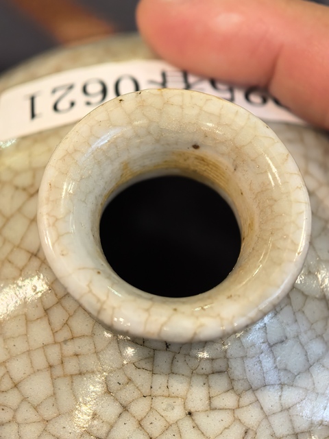 古玩陶瓷哥釉罐真品鑒賞圖