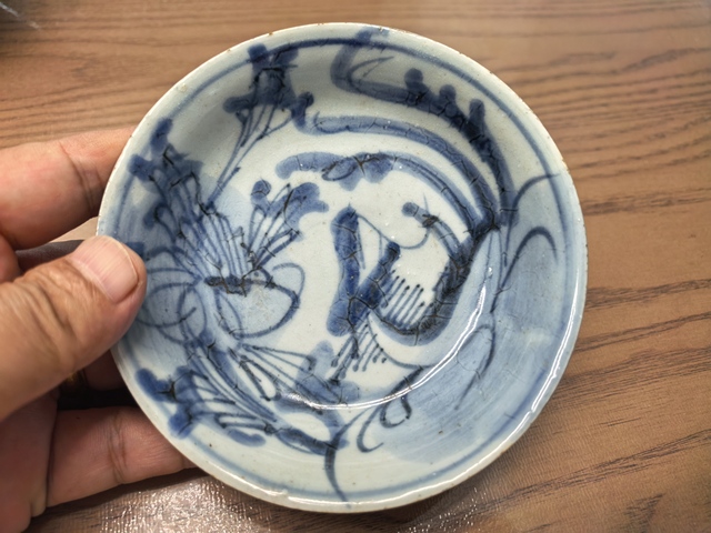 古玩陶瓷晚明青花深腹小盤真品鑒賞圖