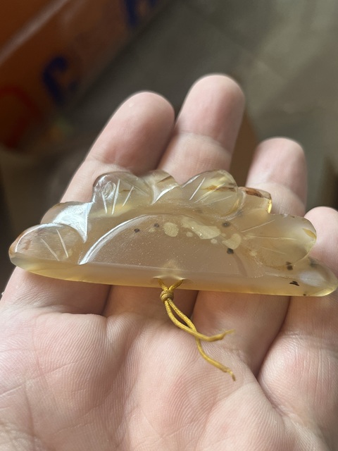 古玩玉器瑪瑙雕“花卉牌”(殘改件)真品鑒賞圖