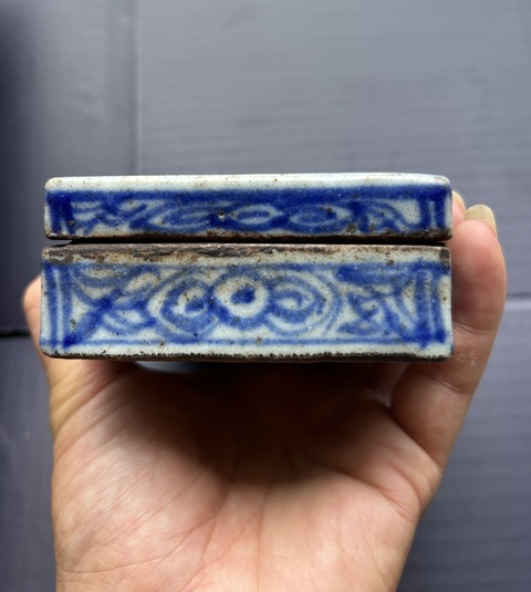 古玩陶瓷青花印泥盒真品鑒賞圖