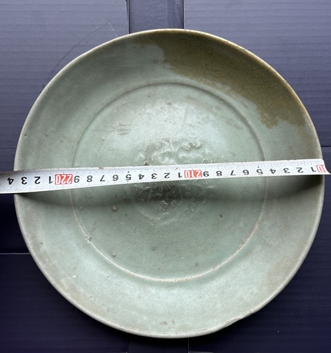 古玩陶瓷明代早期龍泉窯青釉印花盤拍賣,當前價格888元