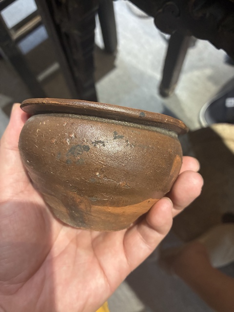 古玩陶瓷洪塘窯褐釉罐真品鑒賞圖