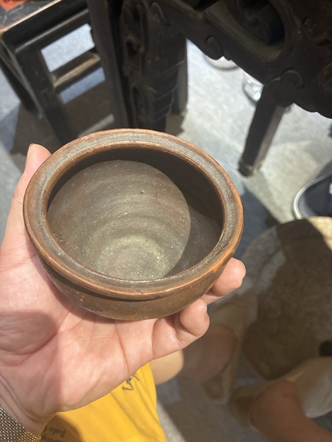 古玩陶瓷洪塘窯褐釉罐真品鑒賞圖