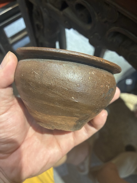 古玩陶瓷洪塘窯褐釉罐真品鑒賞圖