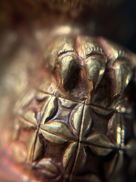 古玩雜項手工暫刻黃金蓮花獅子擺件真品鑒賞圖