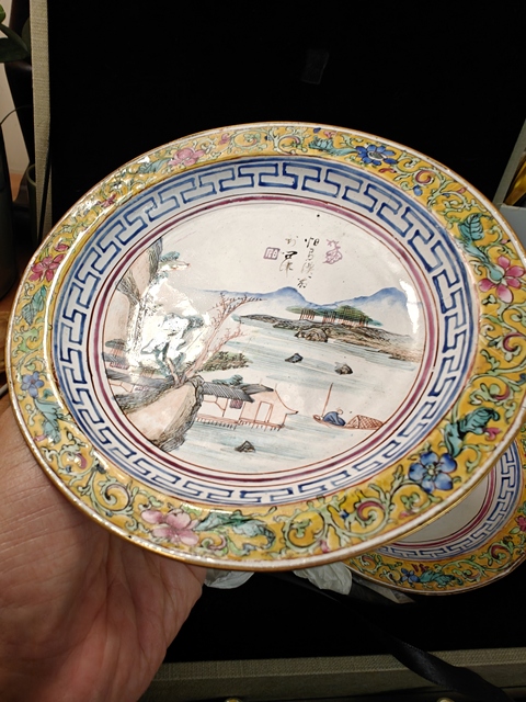 古玩陶瓷山水紋盤真品鑒賞圖