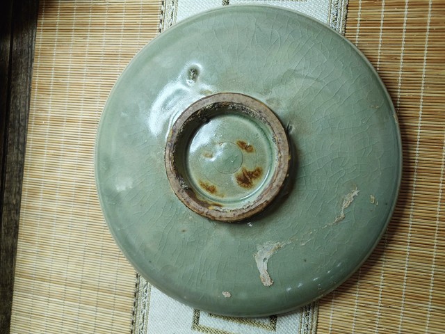 古玩陶瓷青瓷刻花盤真品鑒賞圖