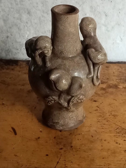 古玩陶瓷靈猴壽桃瓶真品鑒賞圖