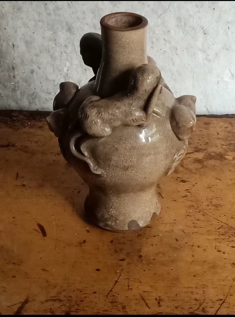 古玩陶瓷靈猴壽桃瓶真品鑒賞圖