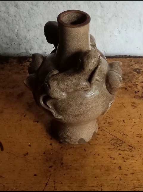 古玩陶瓷靈猴壽桃瓶真品鑒賞圖