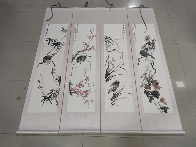 古玩字畫精工裝裱河南名家謝英慧 梅蘭竹菊禽鳥四屏拍賣，當前價格868元